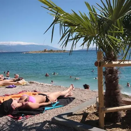 Garfild 1 Pensionat Novi Vinodolski